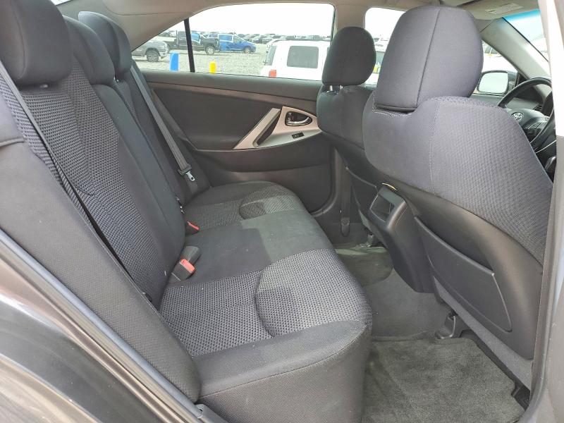 61952426 :رقم المزاد ، 4T1BF3EK3BU662004 vin ، 2011 Toyota Camry مزاد بيع
