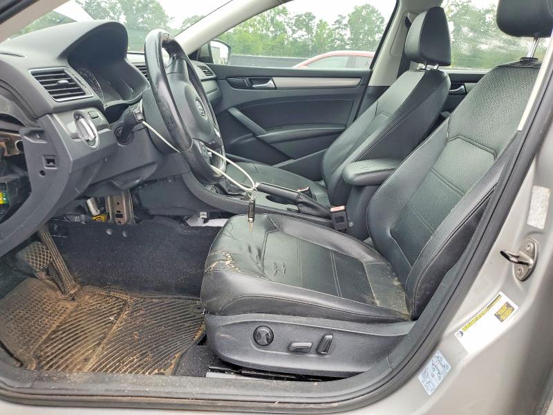62328716 :رقم المزاد ، 1VWAT7A33EC065666 vin ، 2014 Volkswagen Passat مزاد بيع