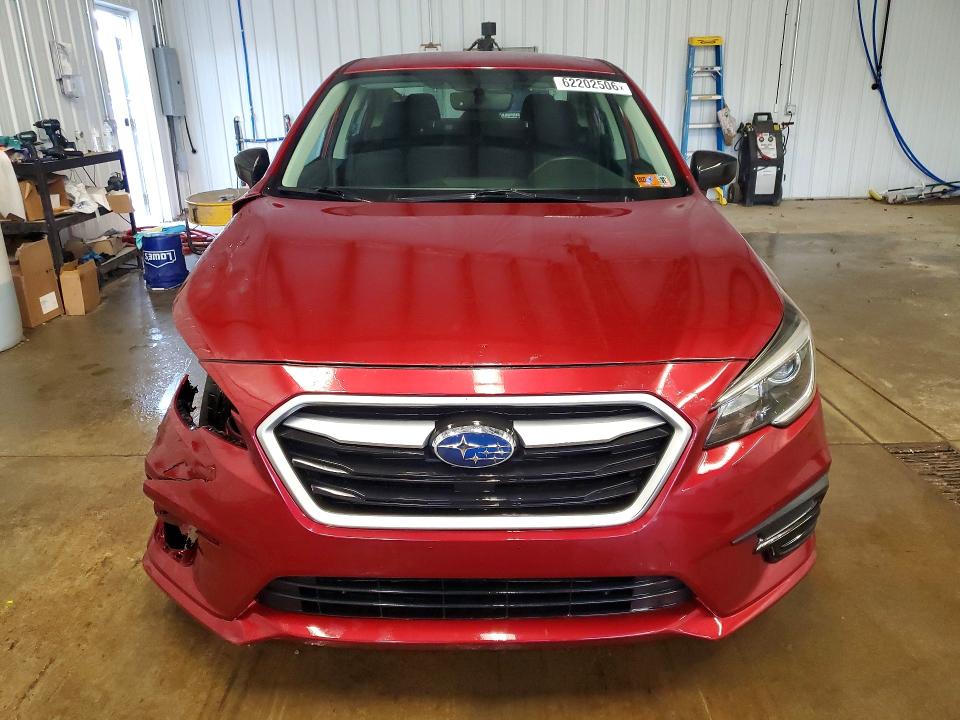 62202506 :رقم المزاد ، 4S3BNAB67J3004967 vin ، 2018 Subaru Legacy مزاد بيع