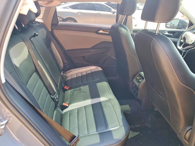 62753646 :رقم المزاد ، 3VV2X7B2XNM059400 vin ، 2022 Volkswagen Taos مزاد بيع