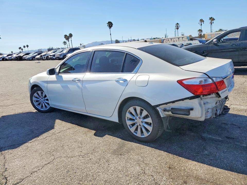 2015 Honda Accord მანქანა იყიდება აუქციონზე, vin: 1HGCR2F84FA014581, აუქციონის ნომერი: 62447756