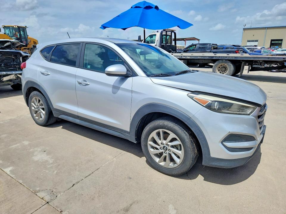 2017 Hyundai Tucson მანქანა იყიდება აუქციონზე, vin: KM8J23A45HU463804, აუქციონის ნომერი: 60899786