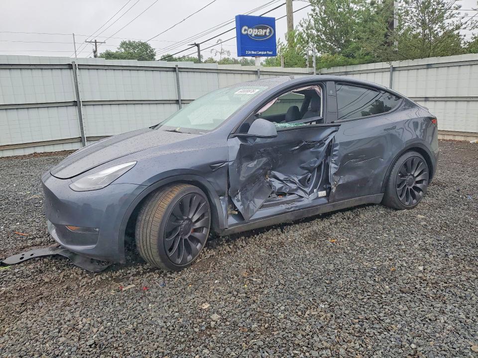 60009976 :رقم المزاد ، 7SAYGDEF0PF858571 vin ، 2023 Tesla Model Y مزاد بيع