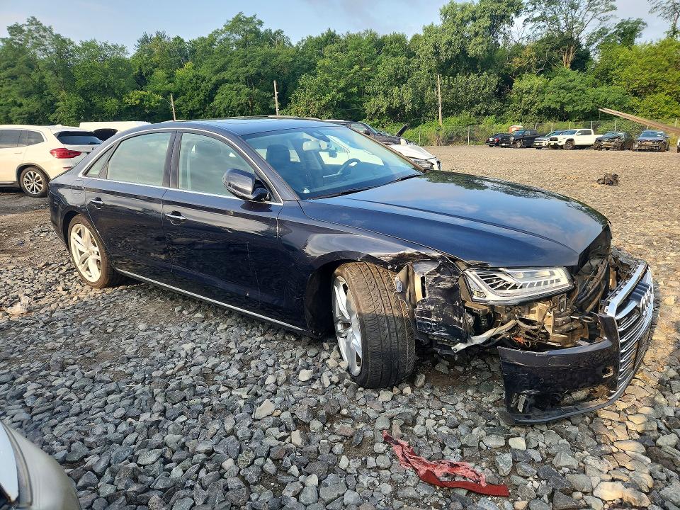 61866476 :رقم المزاد ، WAU32AFD4FN030165 vin ، 2015 Audi A8 مزاد بيع