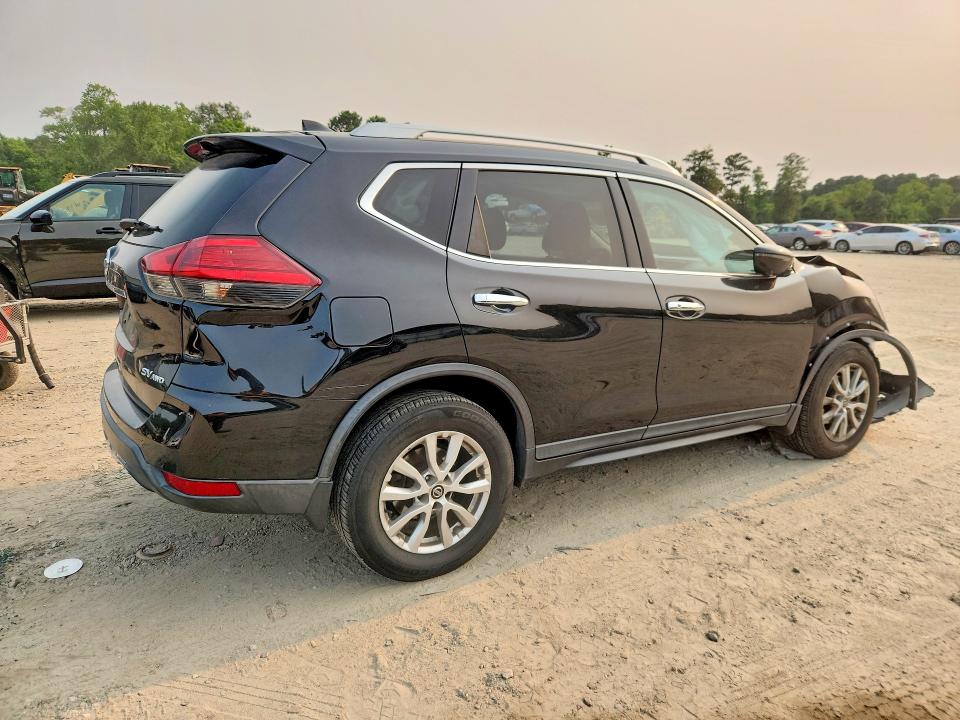 Auction sale of the 2017 Nissan Rogue, vin: KNMAT2MV5HP514586, lot number: 60993506