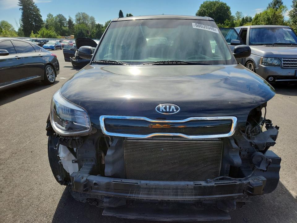 2015 Kia Soul მანქანა იყიდება აუქციონზე, vin: KNDJP3A52F7208361, აუქციონის ნომერი: 60039346
