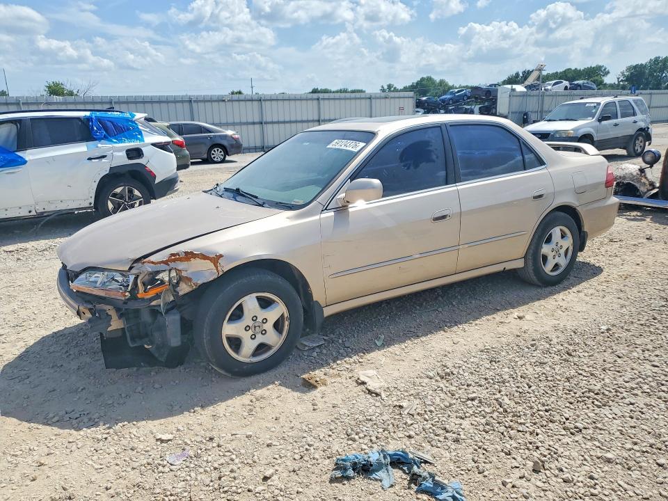 Auction sale of the 2000 Honda Accord, vin: 1HGCG1653YA059505, lot number: 59124376