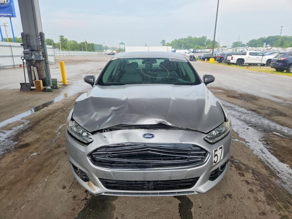 61763526 :رقم المزاد ، 3FA6P0G72GR380001 vin ، 2016 Ford Fusion مزاد بيع