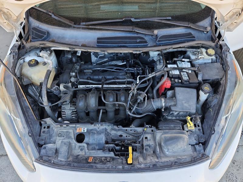 62068146 :رقم المزاد ، 3FADP4EJ8FM195914 vin ، 2015 Ford Fiesta مزاد بيع