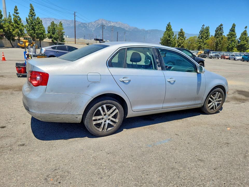 63415986 :رقم المزاد ، 3VWSG71K77M101456 vin ، 2007 Volkswagen Jetta مزاد بيع