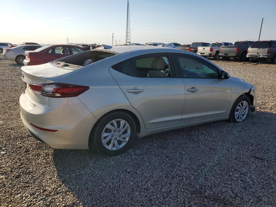 2017 Hyundai Elantra მანქანა იყიდება აუქციონზე, vin: 5NPD74LF7HH081694, აუქციონის ნომერი: 58494916