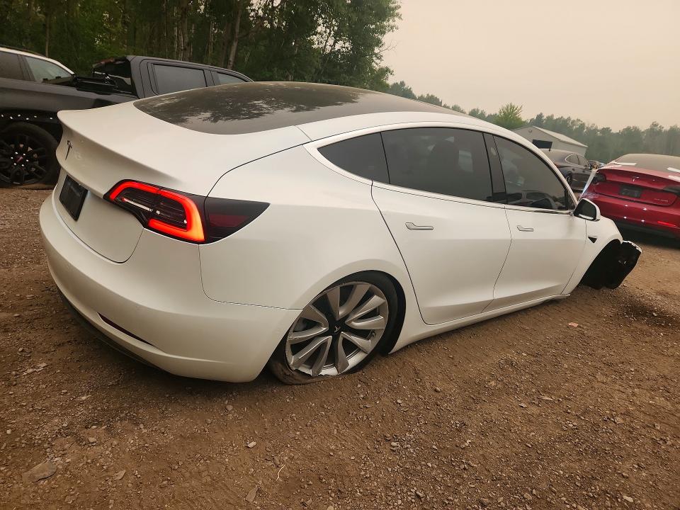 2019 Tesla Model 3 მანქანა იყიდება აუქციონზე, vin: 5YJ3E1EAXKF480414, აუქციონის ნომერი: 60847426