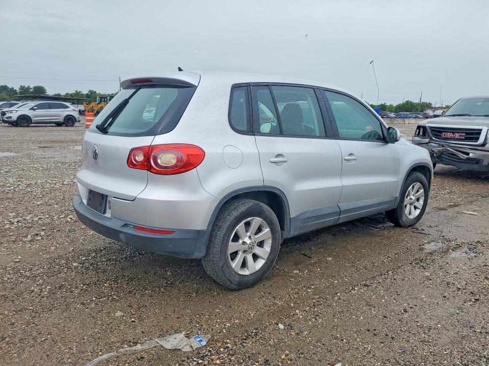 2009 Volkswagen Tiguan მანქანა იყიდება აუქციონზე, vin: WVGAV75N99W512817, აუქციონის ნომერი: 59638336