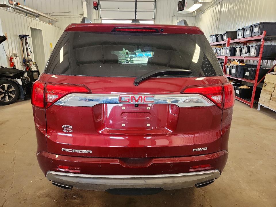 62787216 :رقم المزاد ، 1GKKNXLSXHZ256125 vin ، 2017 Gmc Acadia مزاد بيع