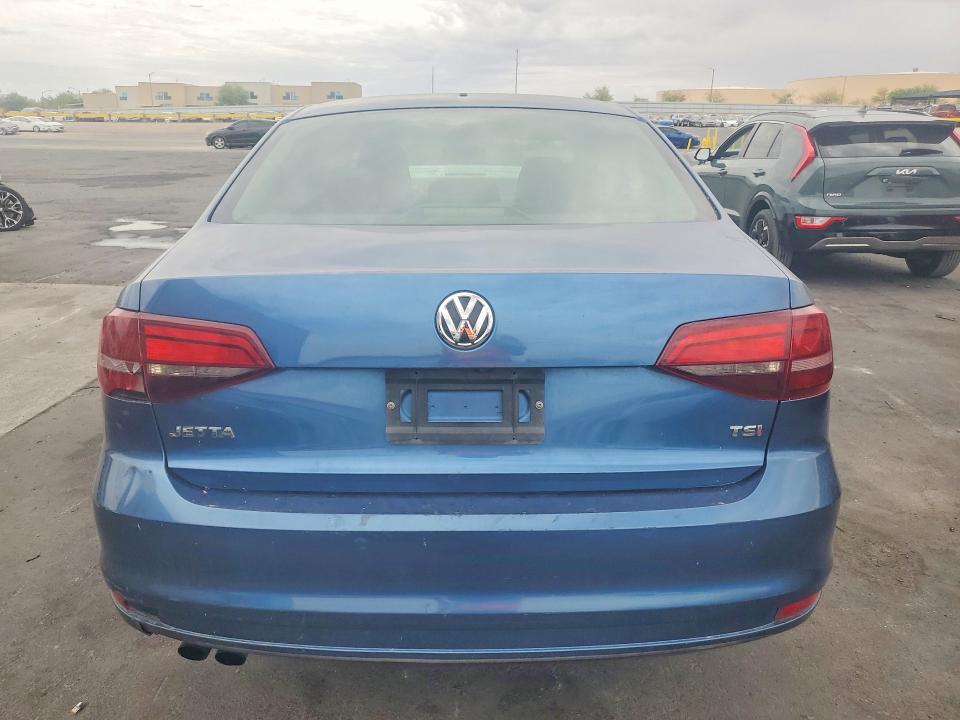 61048166 :رقم المزاد ، 3VW2B7AJ7HM306945 vin ، 2017 Volkswagen Jetta مزاد بيع