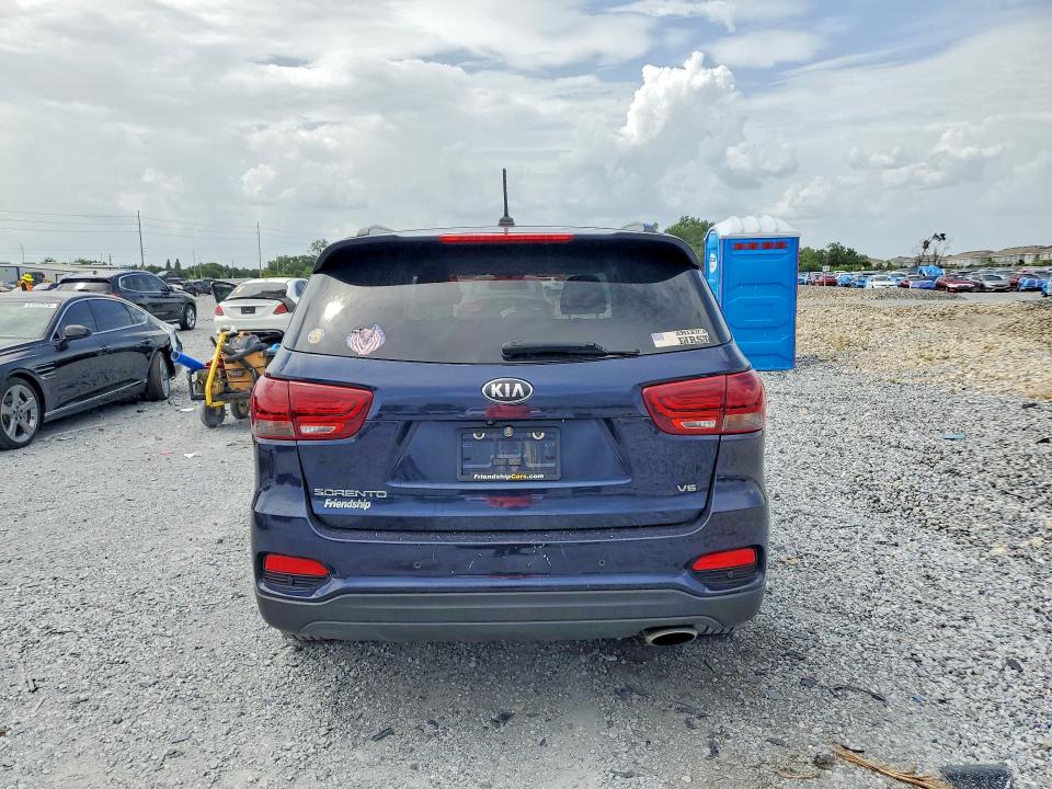61153776 :رقم المزاد ، 5XYPG4A57LG697435 vin ، 2020 Kia Sorento مزاد بيع