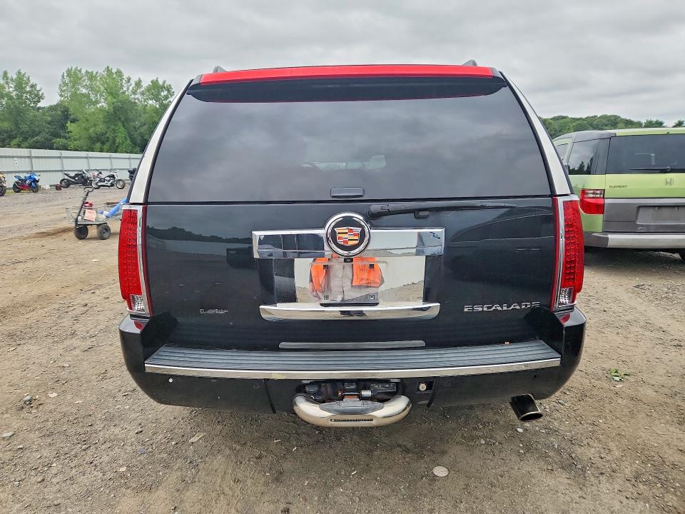 61975876 :رقم المزاد ، 1GYS4BEF6ER188848 vin ، 2014 Cadillac Escalade مزاد بيع