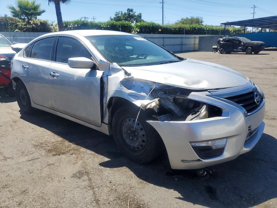 2015 Nissan Altima მანქანა იყიდება აუქციონზე, vin: 1N4AL3AP0FC240560, აუქციონის ნომერი: 61634266
