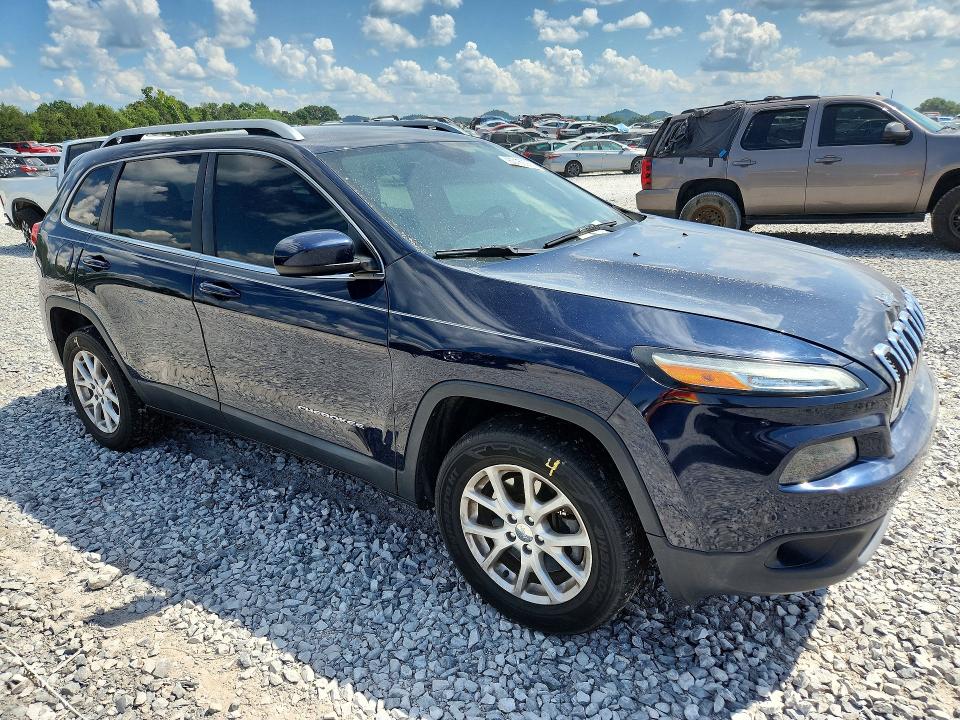 60159956 :رقم المزاد ، 1C4PJMCS2EW191411 vin ، 2014 Jeep Cherokee مزاد بيع