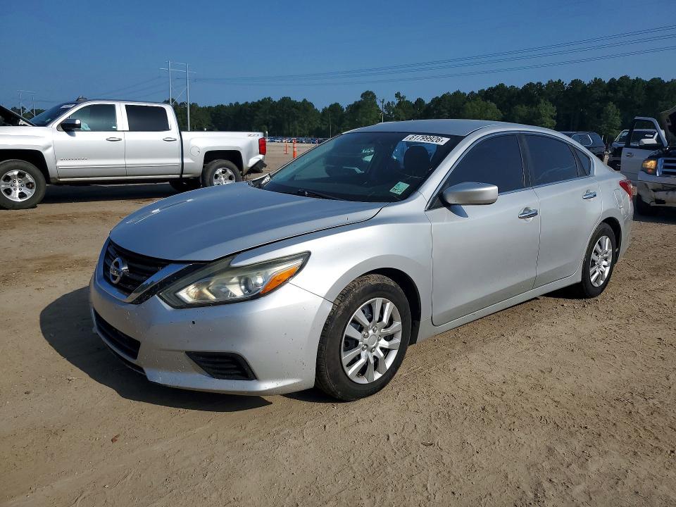 2018 Nissan Altima მანქანა იყიდება აუქციონზე, vin: 1N4AL3AP7JC199773, აუქციონის ნომერი: 61799926