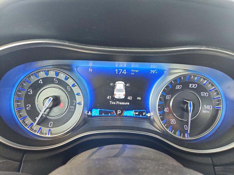 61791606 :رقم المزاد ، 2C3CCAKG8KH689941 vin ، 2019 Chrysler 300 مزاد بيع