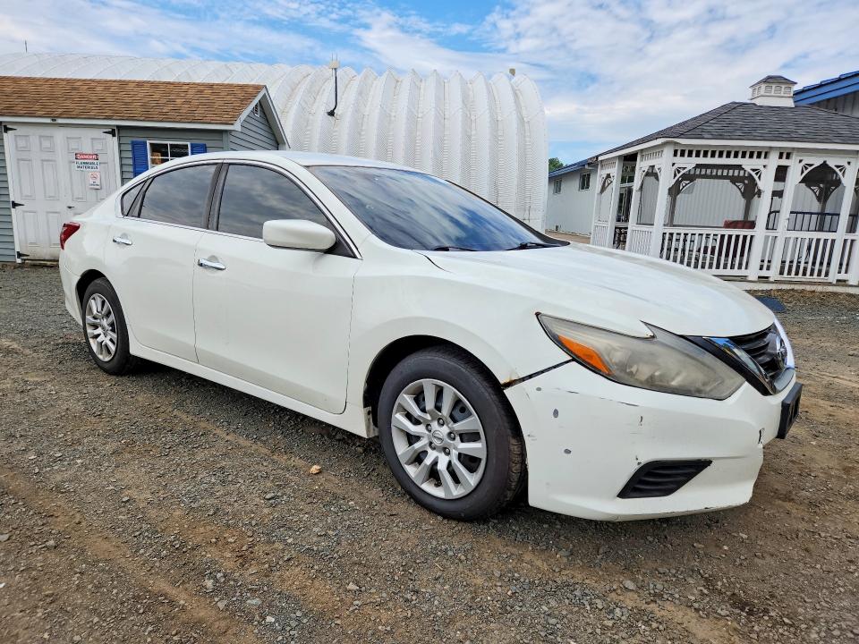 2017 Nissan Altima მანქანა იყიდება აუქციონზე, vin: 1N4AL3AP4HN325389, აუქციონის ნომერი: 61554896