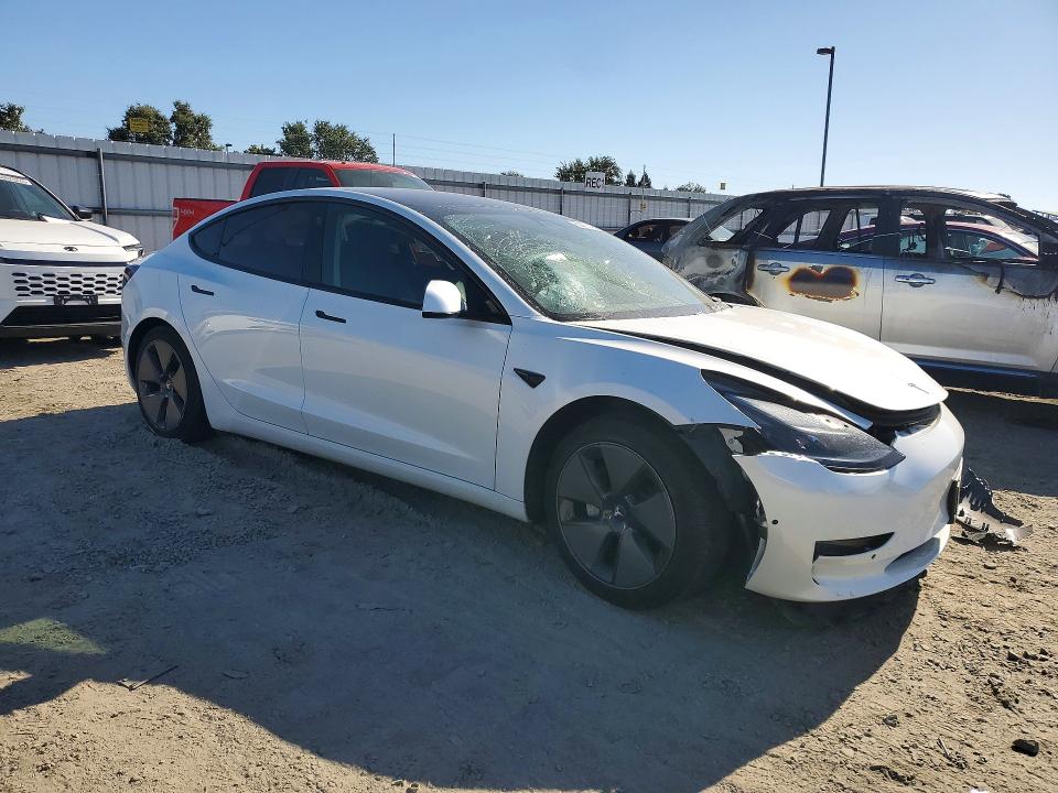 60497436 :رقم المزاد ، 5YJ3E1EA5MF985585 vin ، 2021 Tesla Model 3 مزاد بيع