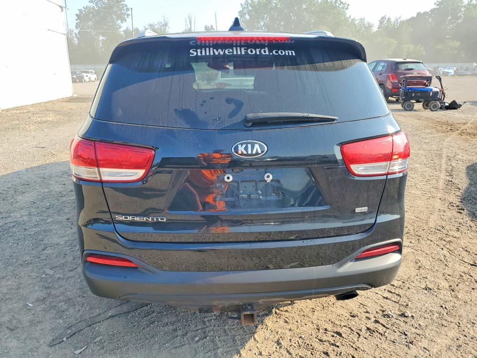 62999206 :رقم المزاد ، 5XYPGDA39JG371793 vin ، 2018 Kia Sorento مزاد بيع
