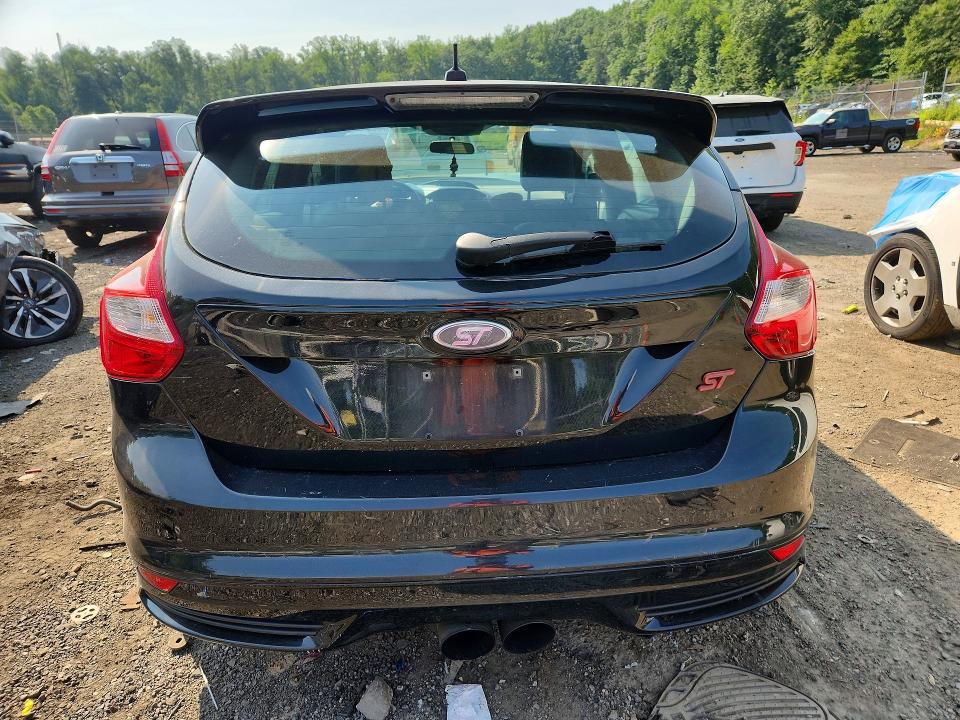 2013 Ford Focus მანქანა იყიდება აუქციონზე, vin: 1FADP3L93DL240548, აუქციონის ნომერი: 60624156