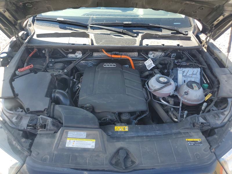 61723706 :رقم المزاد ، WA1E2AFY6L2061617 vin ، 2020 Audi Q5 E مزاد بيع