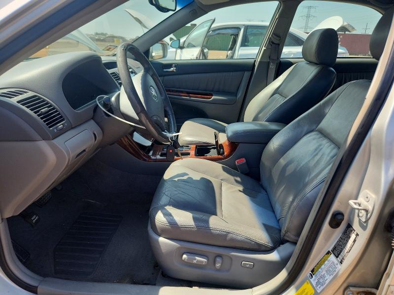 60014806 :رقم المزاد ، 4T1BF30K65U087893 vin ، 2005 Toyota Camry مزاد بيع