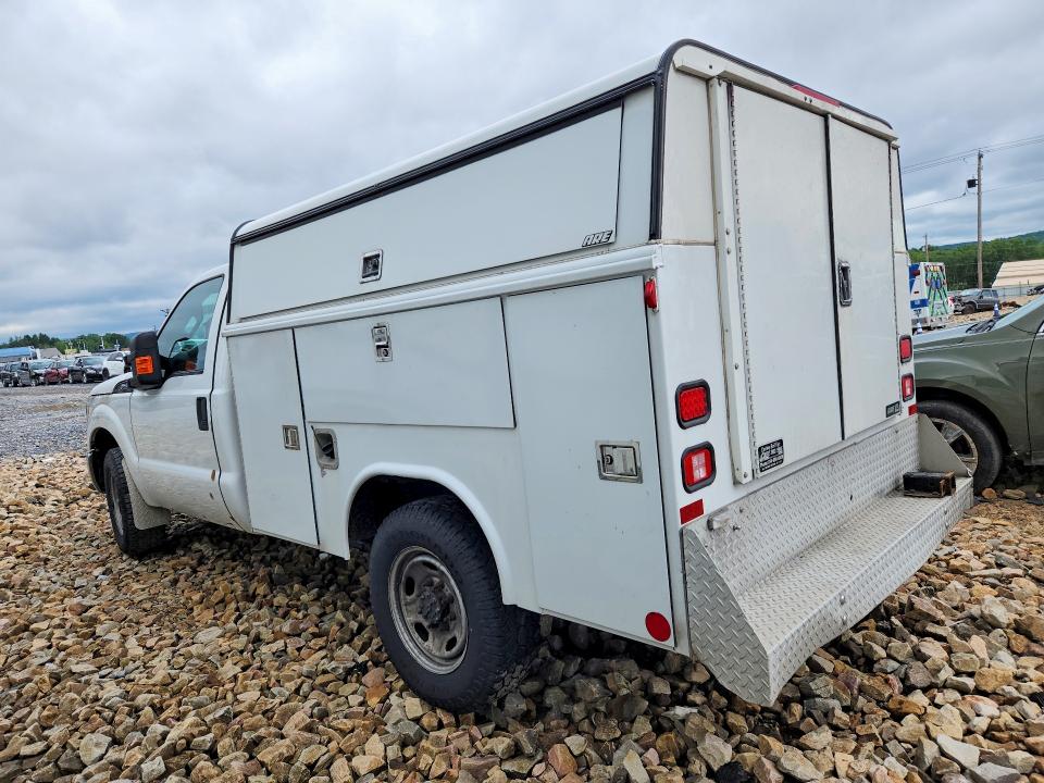64144966 :رقم المزاد ، 1FTBF2A66FEA80082 vin ، 2015 Ford F250 مزاد بيع