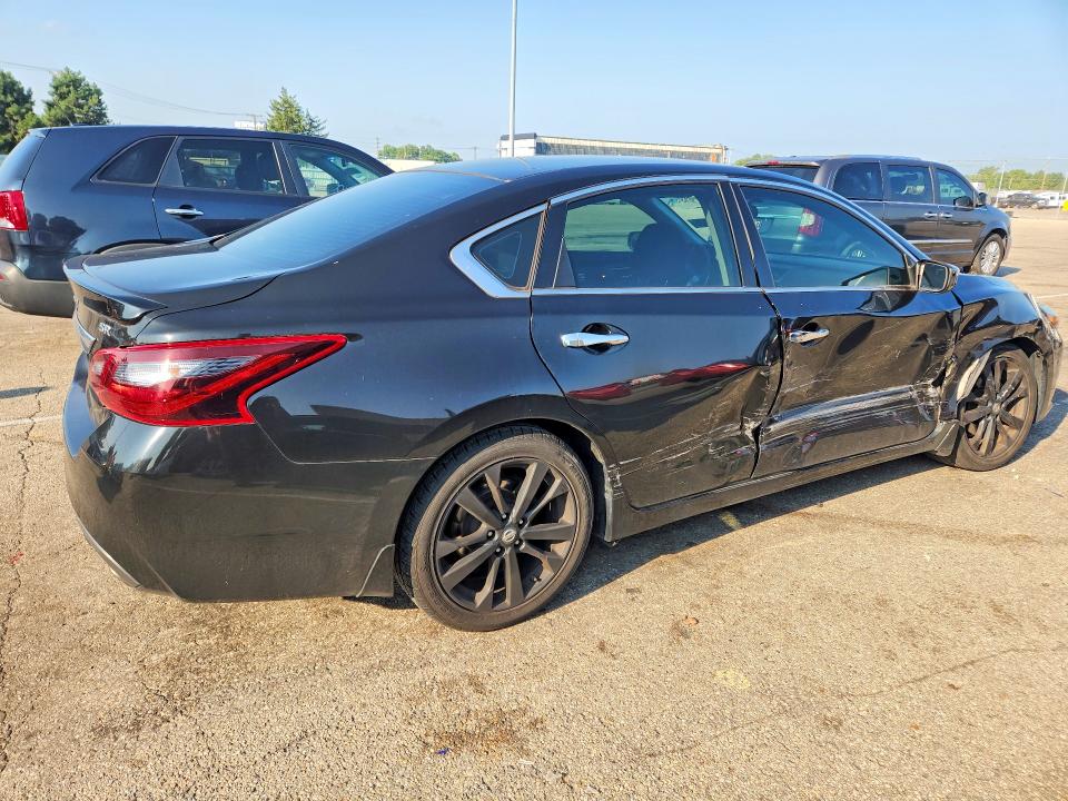 Продаж на аукціоні авто 2017 Nissan Altima, vin: 1N4AL3AP8HN353048, номер лоту: 63210026