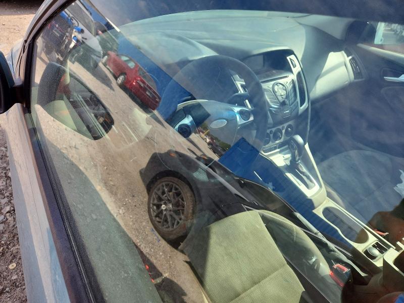 57014596 :رقم المزاد ، 1FAHP3K27CL240489 vin ، 2012 Ford Focus مزاد بيع