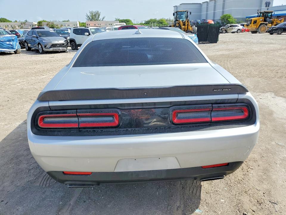 Продаж на аукціоні авто 2022 Dodge Challenger, vin: 2C3CDZFJ2NH156358, номер лоту: 61006556