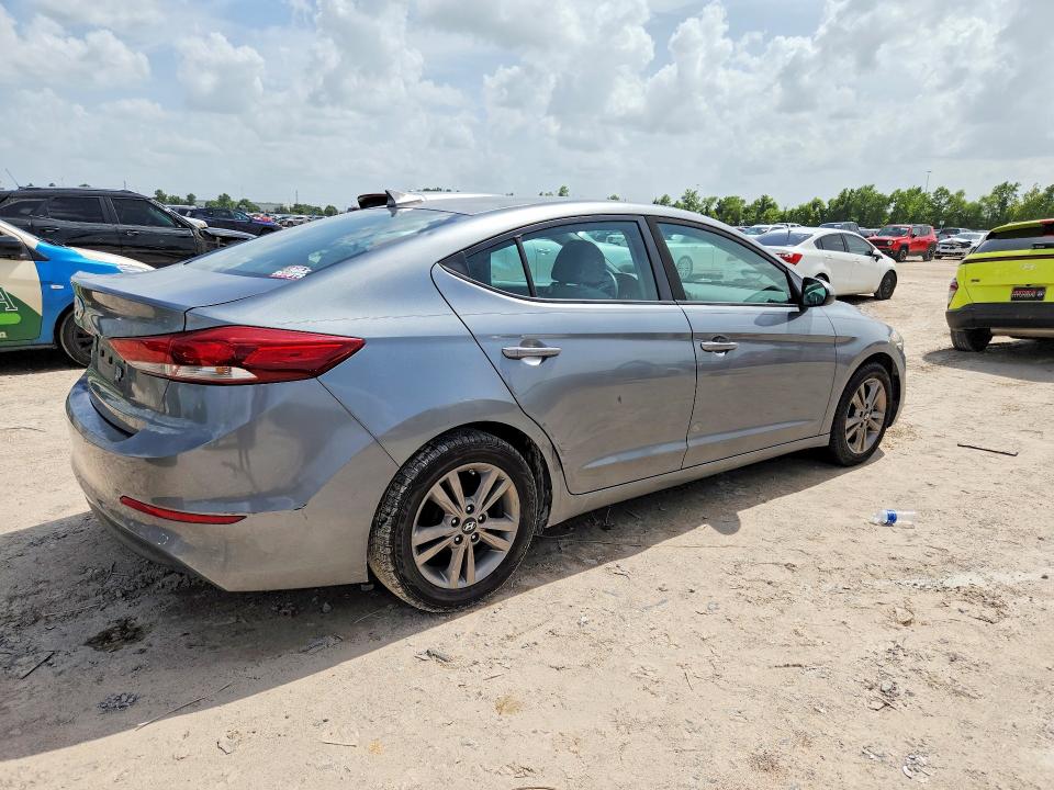 2017 Hyundai Elantra მანქანა იყიდება აუქციონზე, vin: KMHD84LF3HU062963, აუქციონის ნომერი: 60927976
