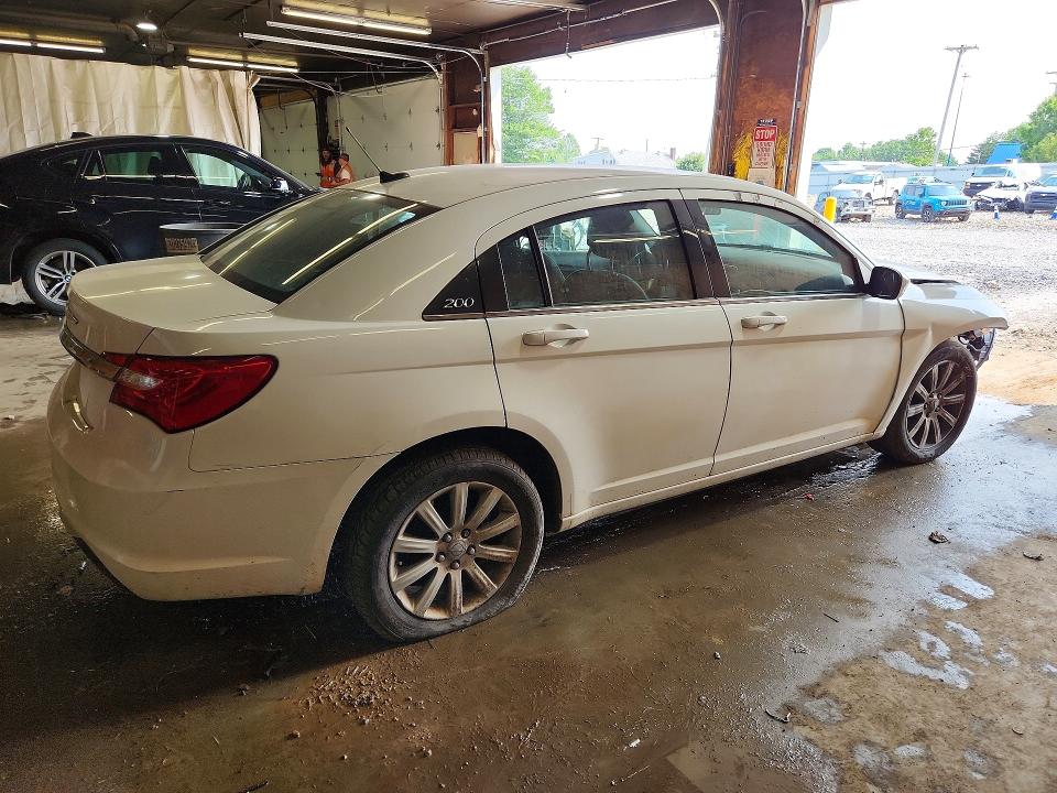 2013 Chrysler 200 მანქანა იყიდება აუქციონზე, vin: 1C3CCBBB1DN579835, აუქციონის ნომერი: 59601186