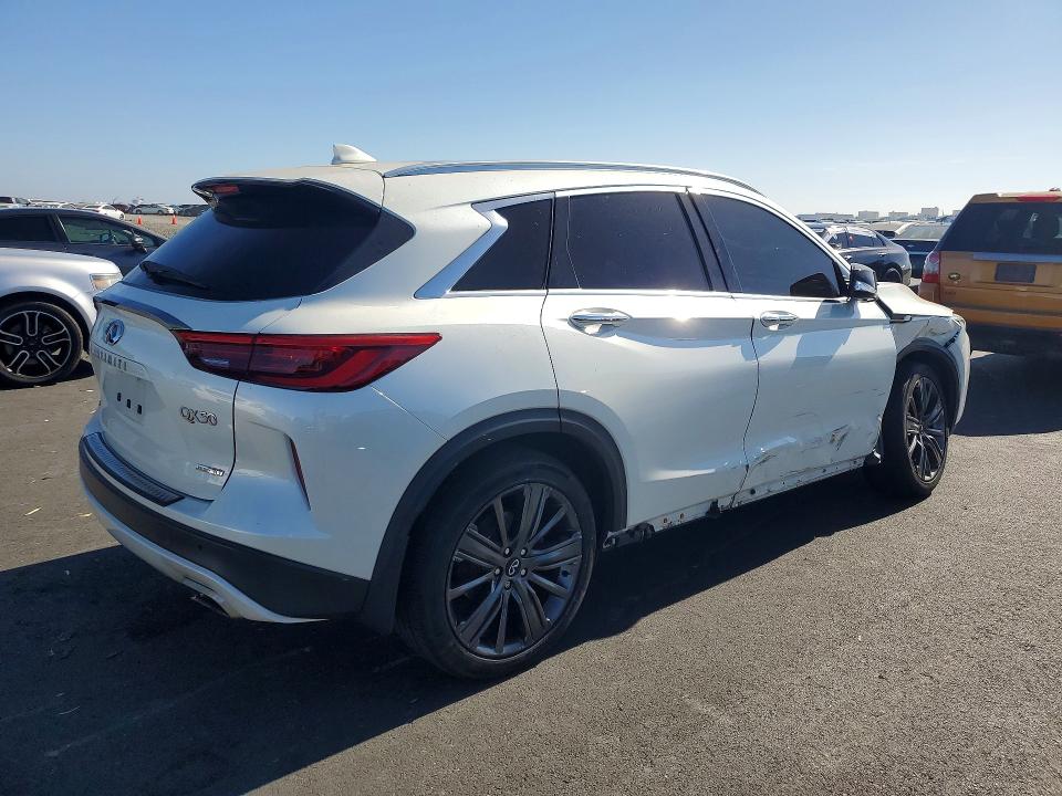 61307076 :رقم المزاد ، 3PCAJ5M38LF108956 vin ، 2020 Infiniti Qx50 مزاد بيع
