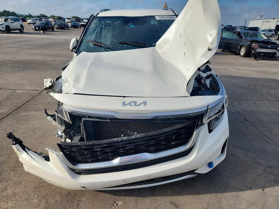 2022 Kia Seltos მანქანა იყიდება აუქციონზე, vin: KNDEU2AA4N7270442, აუქციონის ნომერი: 60934666
