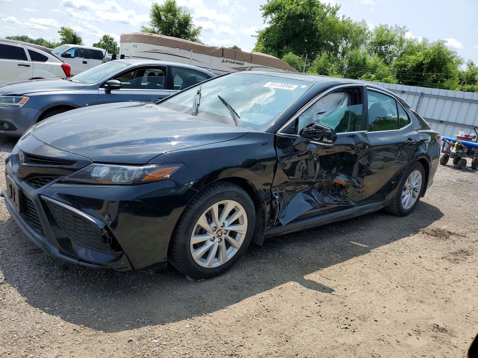 Auction sale of the 2021 Toyota Camry, vin: 4T1G11AK9MU575080, lot number: 50139096