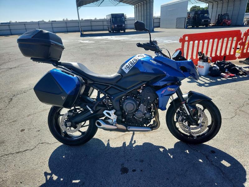 60457876 :رقم المزاد ، SMTL20UL8PTBC3341 vin ، 2023 Triumph Motorcycle Tiger مزاد بيع