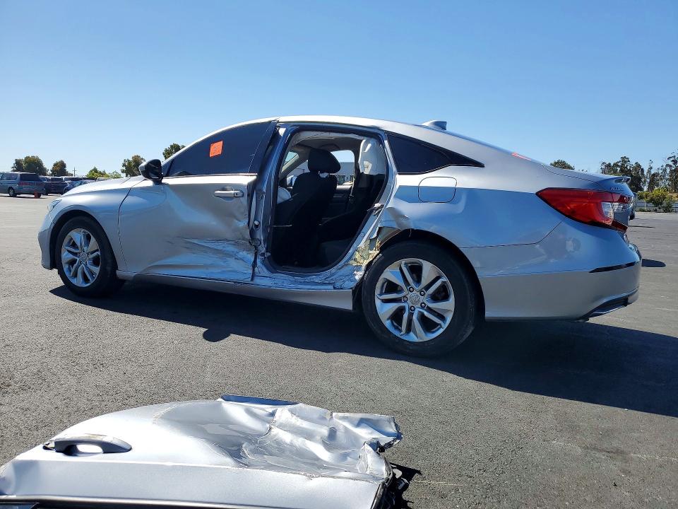 59732456 :رقم المزاد ، 1HGCV1F16JA138532 vin ، 2018 Honda Accord مزاد بيع