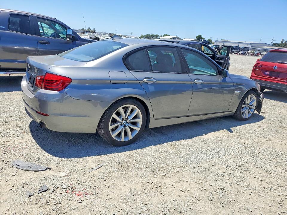 59175536 :رقم المزاد ، WBAFR7C50CC808235 vin ، 2012 Bmw 535 مزاد بيع