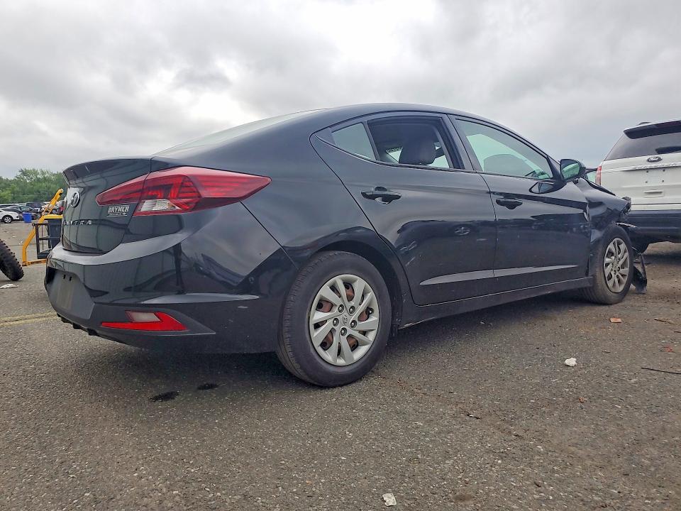 2019 Hyundai Elantra მანქანა იყიდება აუქციონზე, vin: 5NPD74LF2KH459671, აუქციონის ნომერი: 61359766