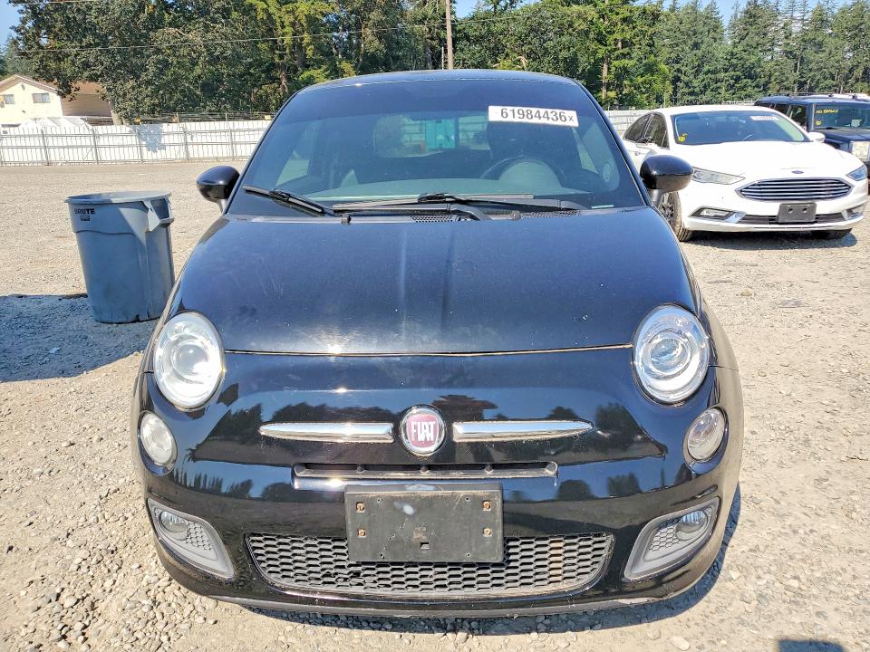 61984436 :رقم المزاد ، 3C3CFFBR7FT500375 vin ، 2015 Fiat 500 مزاد بيع