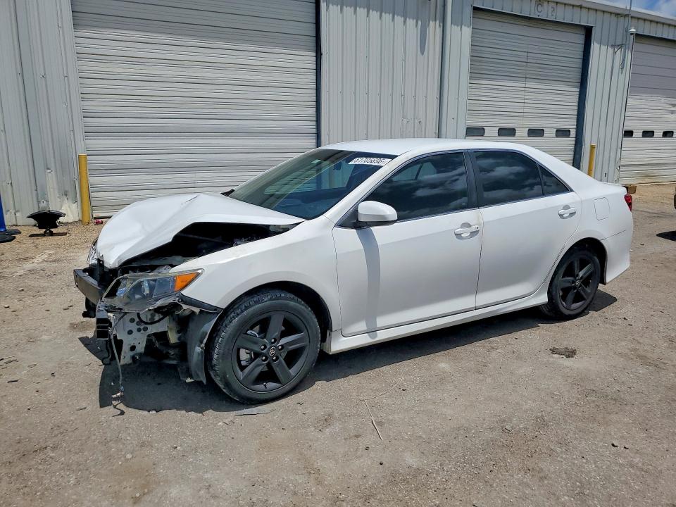 61705696 :رقم المزاد ، 4T1BF1FKXCU541233 vin ، 2012 Toyota Camry مزاد بيع