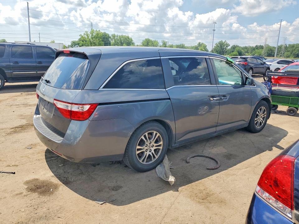 60192576 :رقم المزاد ، 5FNRL5H44BB010148 vin ، 2011 Honda Odyssey مزاد بيع