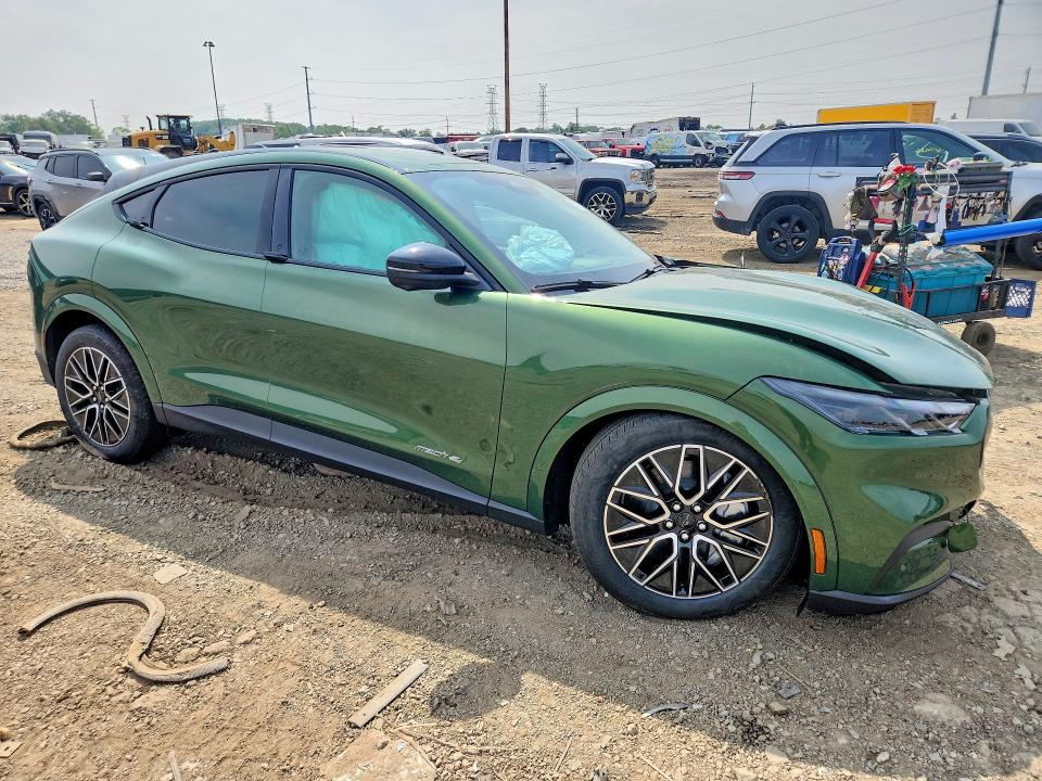 61673406 :رقم المزاد ، 3FMTK3S59TMA10217 vin ، 2026 Ford Mustang Mach-e مزاد بيع
