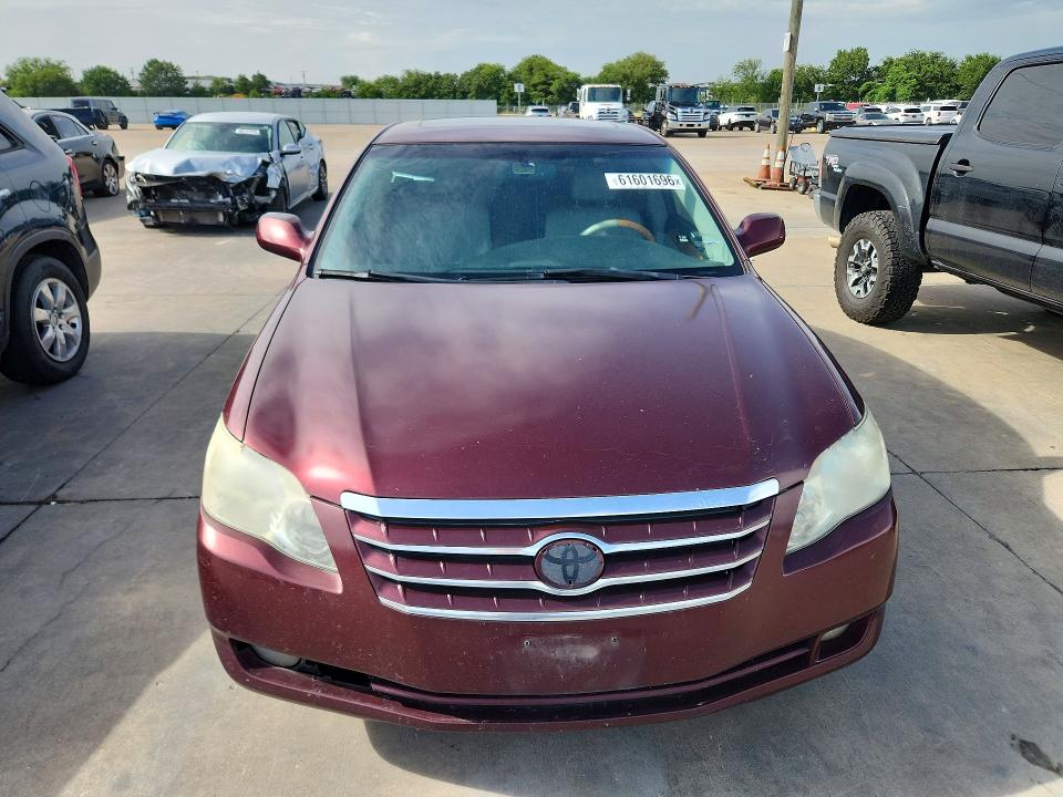 61601696 :رقم المزاد ، 4T1BK36B06U067210 vin ، 2006 Toyota Avalon مزاد بيع