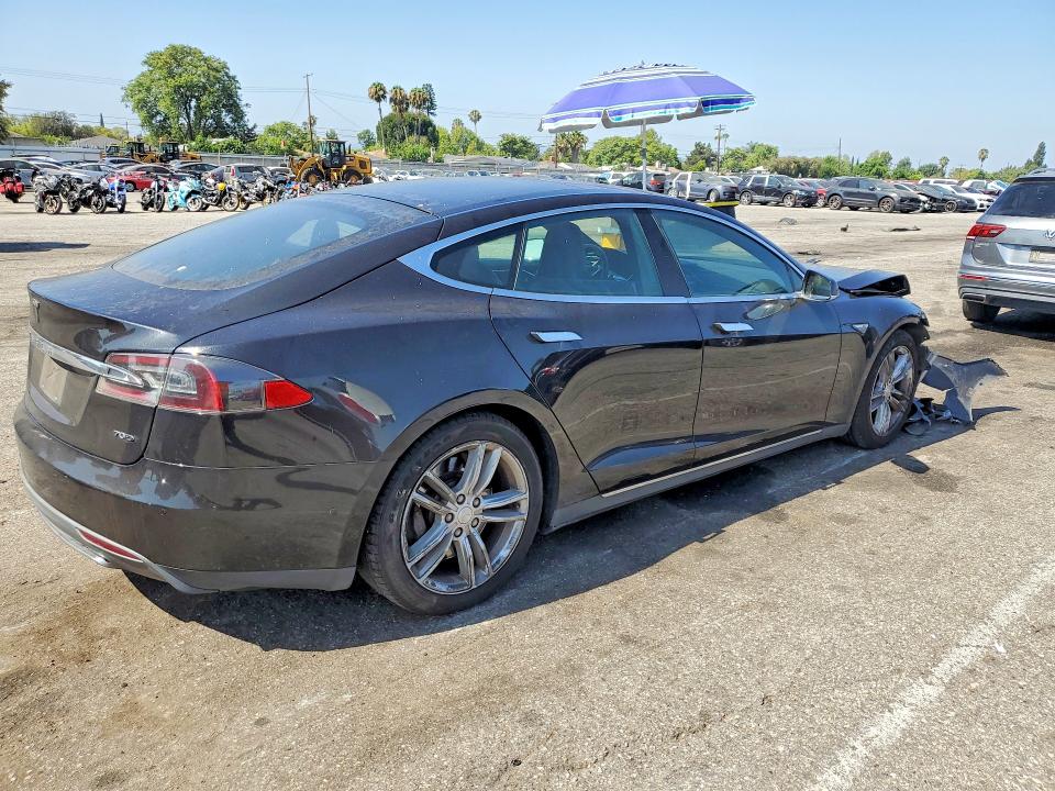 2016 Tesla Model S მანქანა იყიდება აუქციონზე, vin: 5YJSA1E28GF131954, აუქციონის ნომერი: 62545156